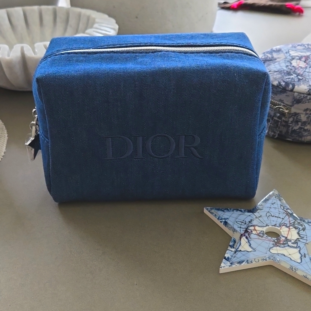 New never used DIOR denim bag ..the It bag. OTM.. Dior denim pouch Star 🌟